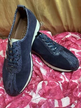 Hispanitas Kandi Velur Marine Whips & Snake-Print Lace-Up Sneaker 38/7.5 EUC
